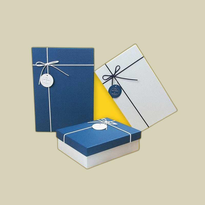 Custom Convenient Gift Boxes