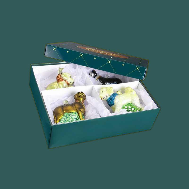 Ornament_Gift_Box_with_Window_1.jpg